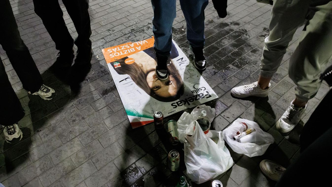 Boldogok vagytok ti egyáltalán valamitől?