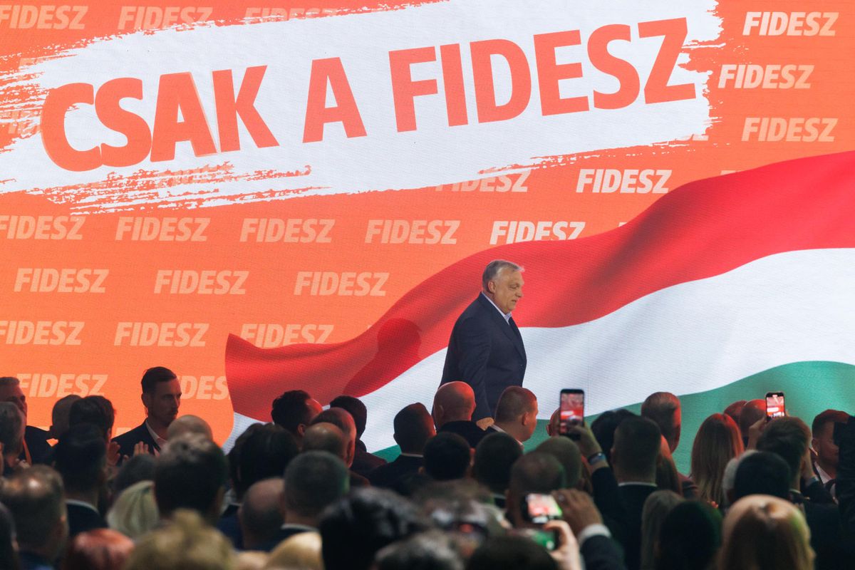 Orbán Viktor, a világ egyetlen demokratikusan leváltott "diktátora"