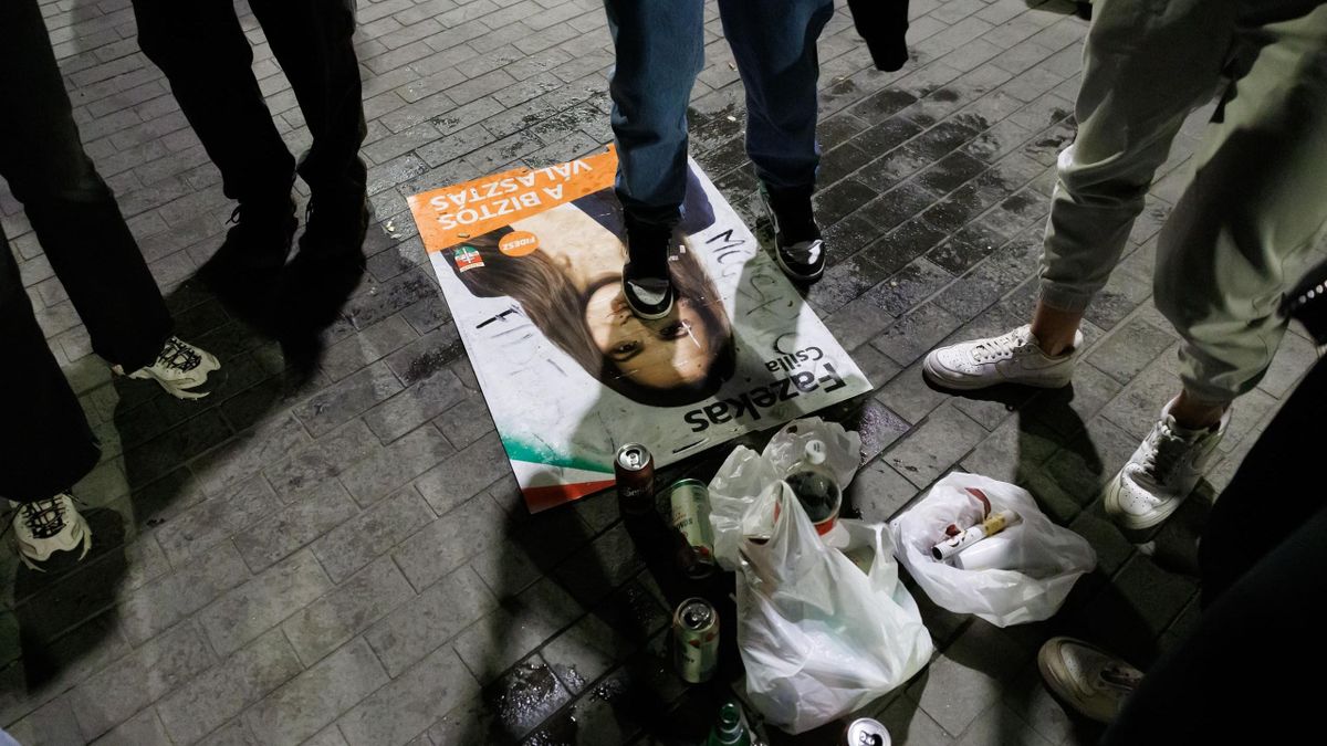 Ezek tényleg belétek akarják ültetni, hogy valós traumáitok lettek Orbán miatt - Avagy szánalmas próbálkozások az “O1G” életben tartására
