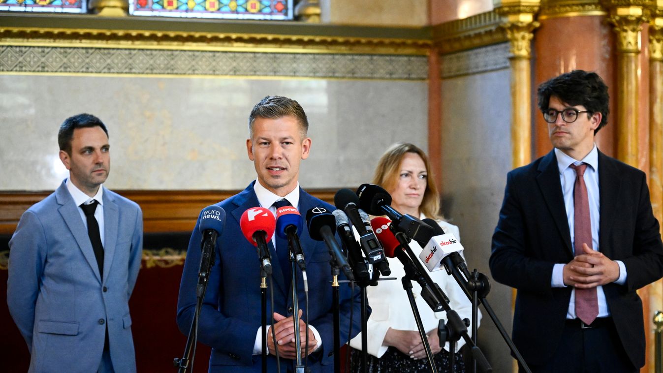 MAGYAR Péter; VELKEY György László; MELLÉTHEI-BARNA Márton; BUJDOSÓ Andrea