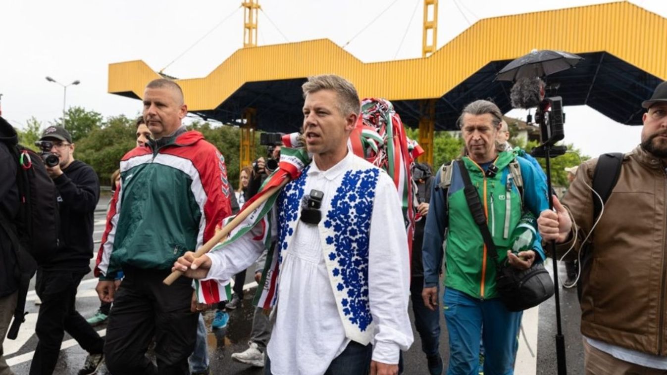 Bejött a román műparaszt-gúnya, Magyar Pétert már Erdélyben is felismerik