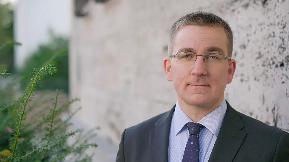 Amikor a valóság berúgja az ajtót: máris magyar katonák ukrajnai jelenlétéről beszél a tiszás Rácz András