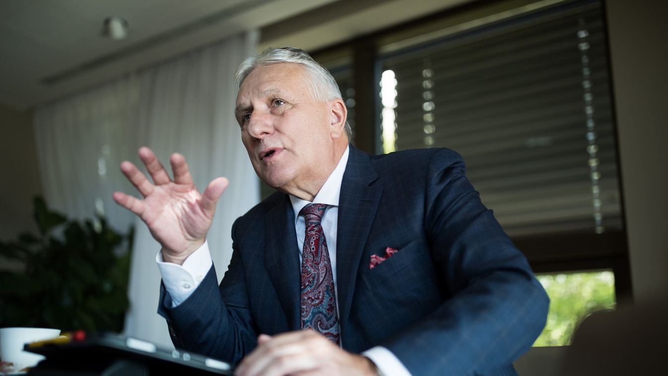 Vörös bárók háborúja: Összecsapás a tiszai oligarchák között.