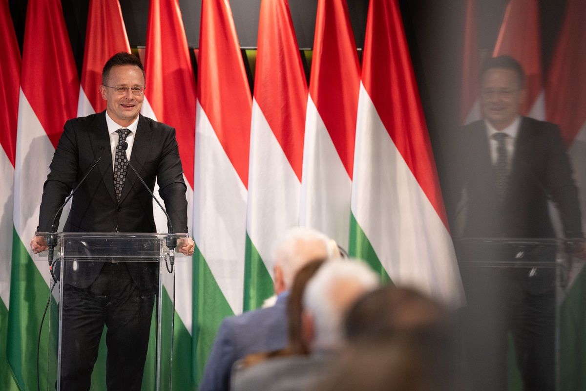 SZIJJÁRTÓ Péter; PUSKÁS Ferenc