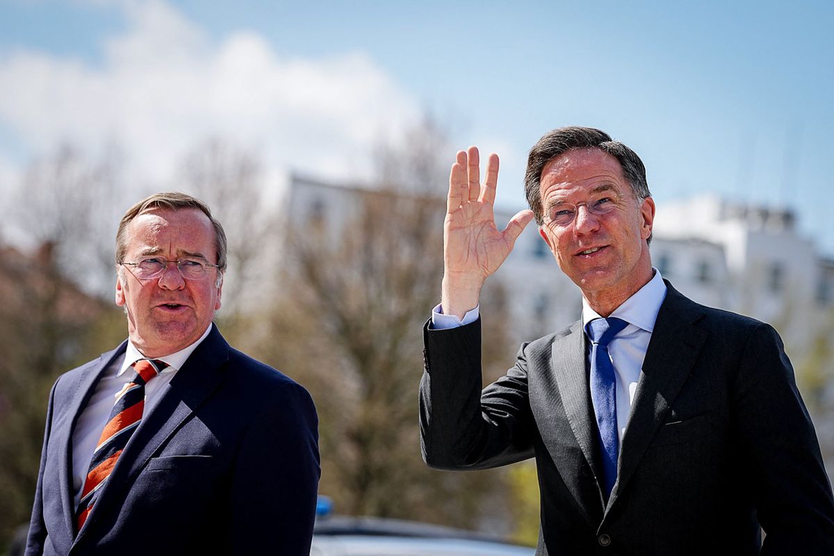 Pistorius és Rutte Ukrajna további felfegyverzéséről döntöttek