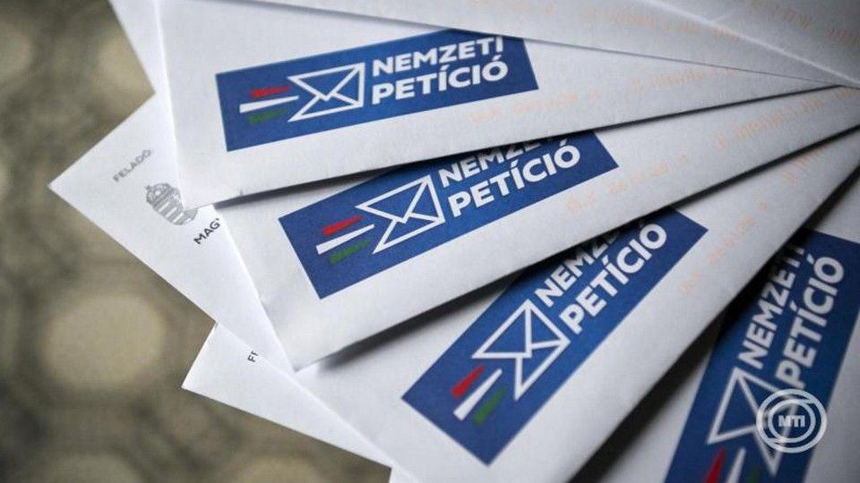 Véget ért a nemzeti petíció, a magyar emberek rekordszámban mondtak nemet az olajblokádra és a háború finanszírozására