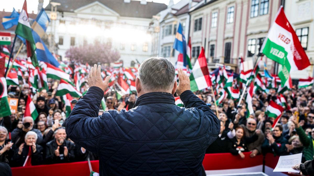 Orbán Viktor: megindítjuk az egymillió kézfogás nevű akciósorozatunkat