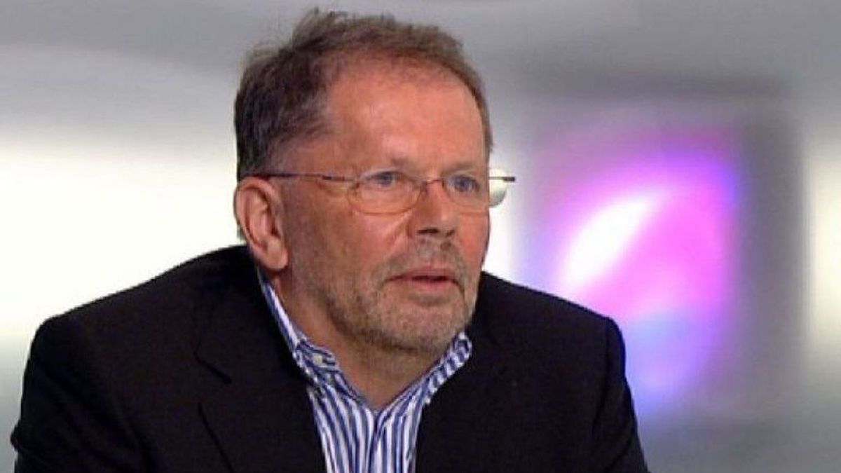 ORBÁN győzelemre készül, Hahn félremér