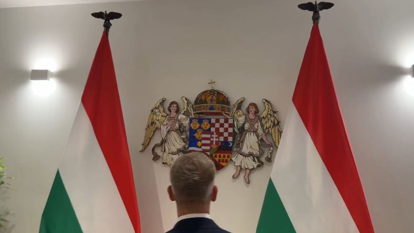 Az izgalomtól lihegve rekvirálta a Karmelitát Magyar Péter