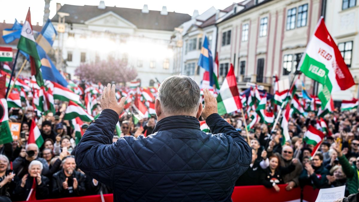 KÉPREGÉNYBEN Orbán Viktor