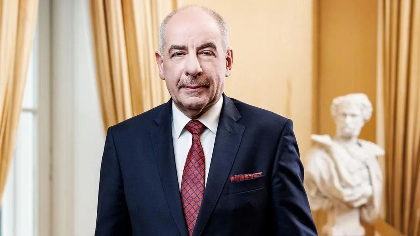 Tartson ki, Elnök Úr! Összegyűlt a százezer aláírás Sulyok Tamás köztársasági elnök mellett