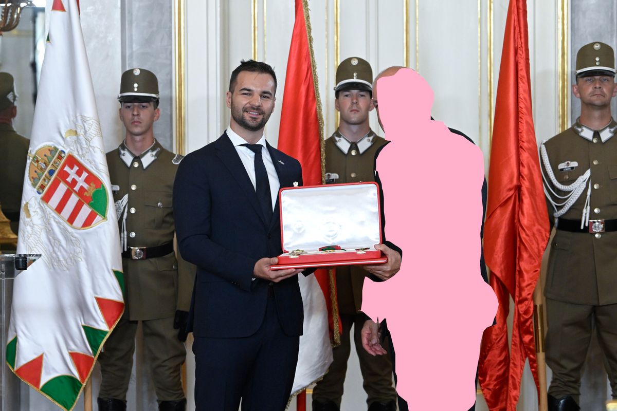 SULYOK Tamás; FARKAS Bertalan; KAPU Tibor
