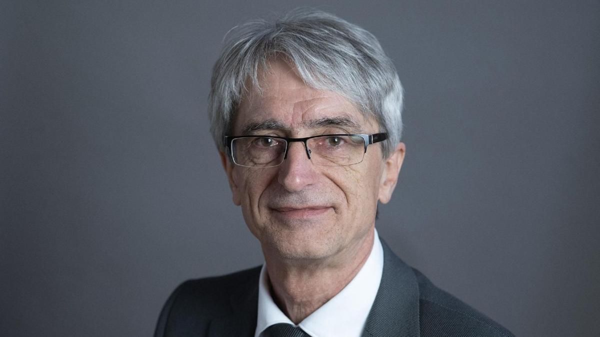 Pósfai Mihály, Magyar Péter rokona, az MTA leendő elnöke