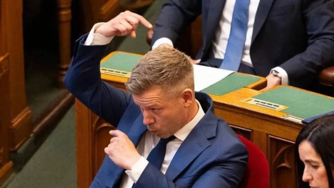 Stik-stik nulla négy, nem forog az észkerék...