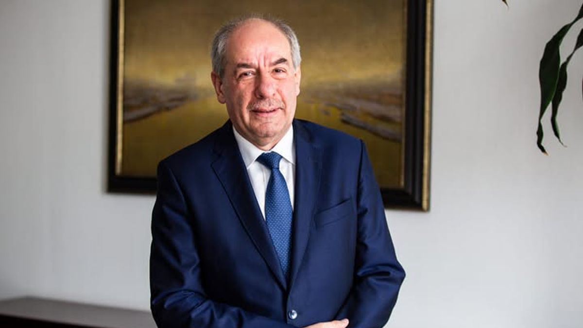 Kiállás Sulyok Tamás mellett: délután mindenkit várnak a sze