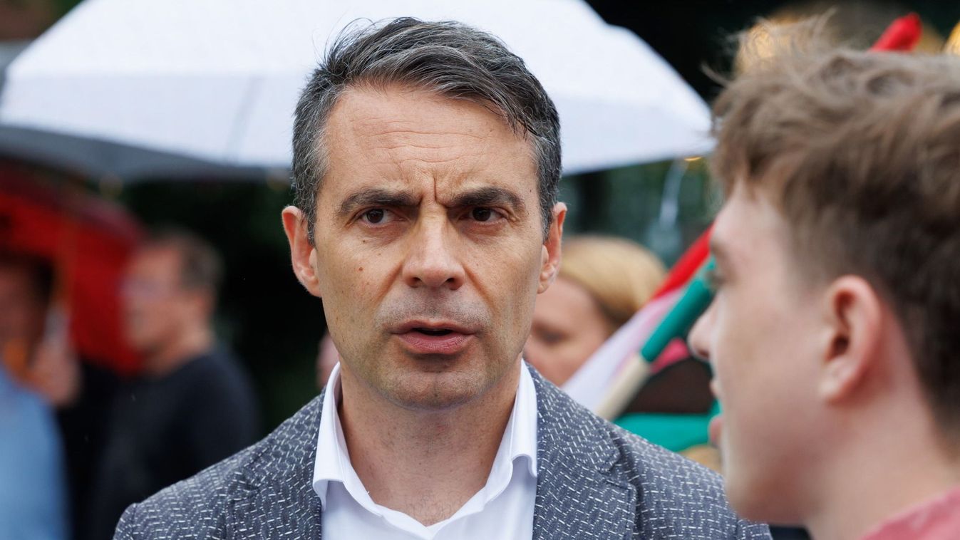 A katasztrófaturistákat se érdekelte Vona Orbán- és Sulyokűző szeánsza