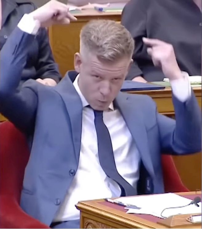 kormány